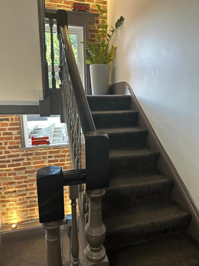 Green Corner Villa - No.5 Walls Hill Apartment Торки Екстериор снимка